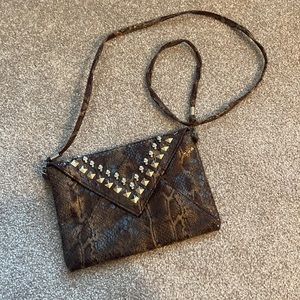 FAKE SKIN CROSSBODY